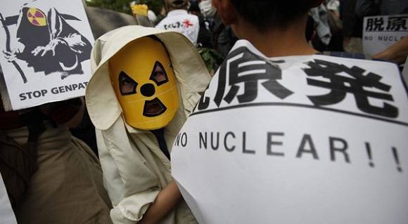 japon-anti-nucleaire-fukushima.jpg
